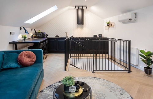 Donji Grad Apartment | Candy Rose Lux Zagreb Center Apartment