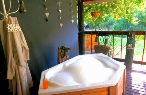 Oudtshoorn House | Cango Retreat Lover's nest