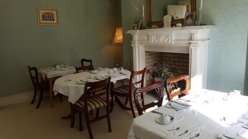 Macroom Bed & Breakfast | Cannaway House B&B