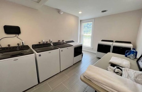 Fries Apartment | Canoe Cove at The Washington Inn 5