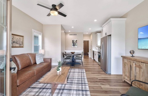 Ottawa House | Canopy: 12 - Campanula