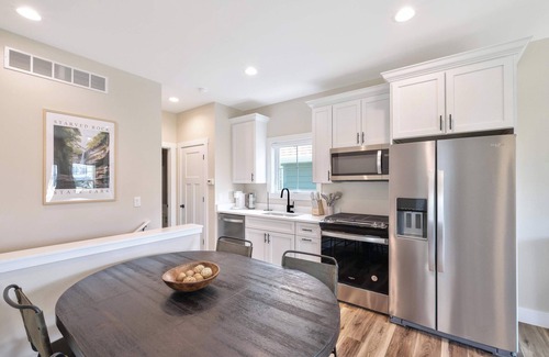 Ottawa House | Canopy: 12 - Campanula