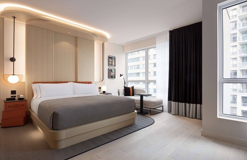 Upper Jarvis Hotel | Canopy By Hilton Toronto Yorkville