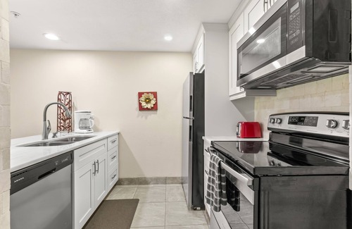 Palm Harbor Condo | CANTERBURY 2250 AT INNISBROOK