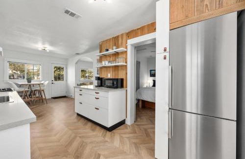 East Cesar Chavez House | Canterbury Cottage