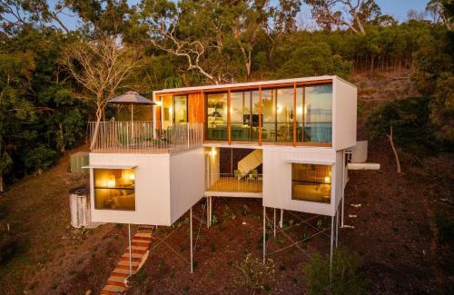Seventeen Seventy House | Cantilever House - Town of 1770