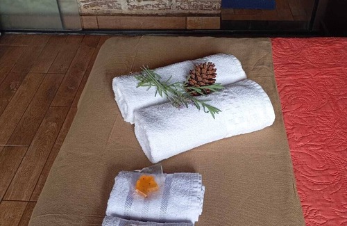 Monte Verde Ski Chalet | Canto Verde Chalet, with hot tub 1 km from the center