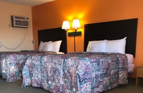 Canton Hotel | Canton Inn By OYO