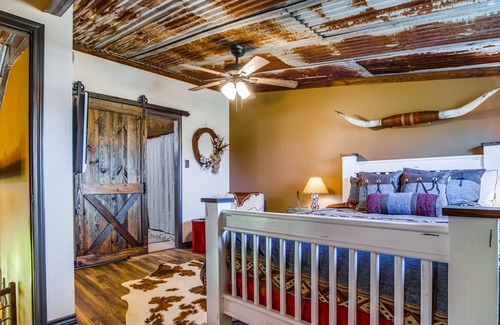Elmo Other | Canton, Texas Luxury Barnhouse in a Tranquil Ranch setting
