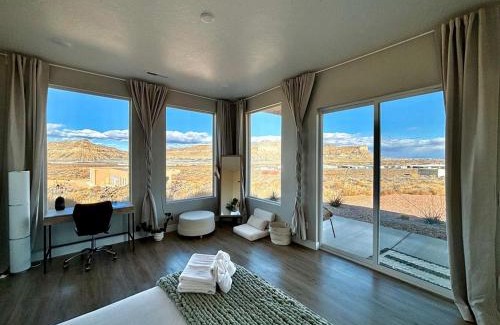 Big Water House | Canyon Dweller Luxury home with Mesa views