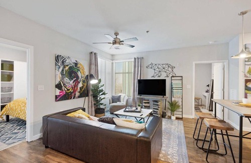 Downtown Reno Apartment | Canyon Flats Apartments by Barsala