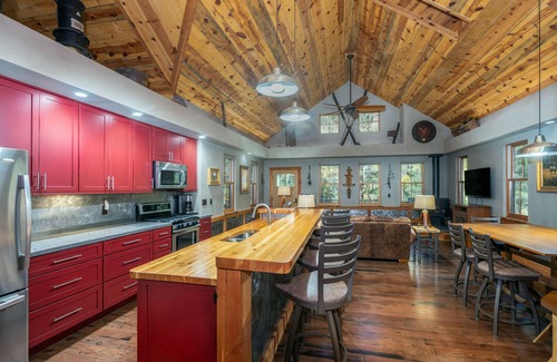 Placerville Cabin | Canyon Hideaway An Angler's Dream