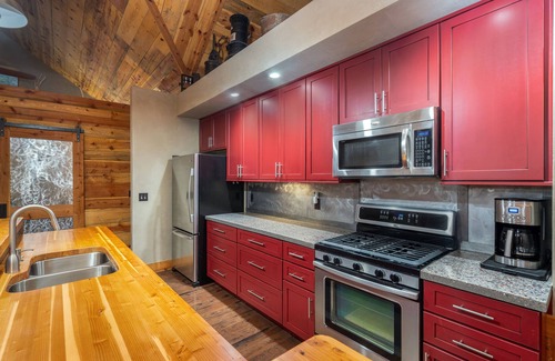 Placerville Cabin | Canyon Hideaway An Angler's Dream