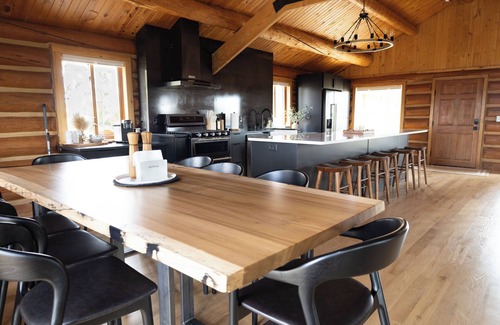 Moorcroft Cabin | Canyon Hideout at Devils Tower