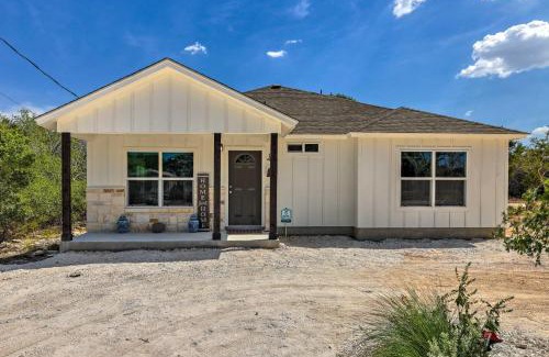 Spring Branch House | Canyon Lake Home about 1 Mi to Golfing and Swimming