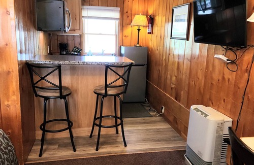 Hot Sulphur Springs Hotel | Canyon Motel
