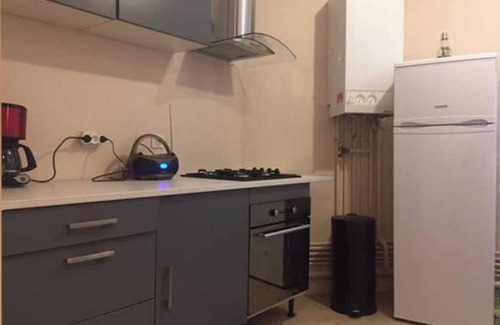 Thiers Apartment | Cap Coutellerie - Appartement 10 Personnes - Hypercentre de Thiers