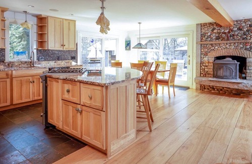 North Eastham House | Cape Cod Oasis *Pool*Outdoor Kitchen*Bar* (2301)
