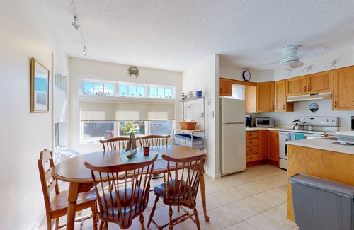 Ocean Park Condo | Cape Cod style condo with grill, pool, sauna, & gym - near beach