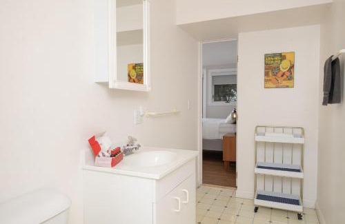 Wellfleet House | Cape Getaway by Leavetown Vacations