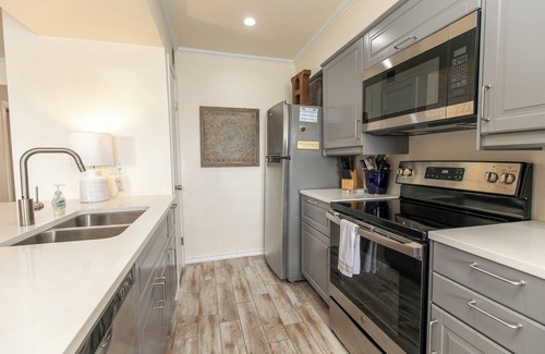 Horseshoe Bay Condo | Cape Terrace Waterfront Oasis