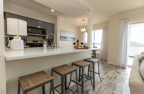 Horseshoe Bay Condo | Cape Terrace Waterfront Oasis