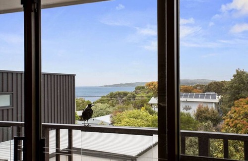 Cape Woolamai House | Cape Views Retreat by Ready Set Stay - WiFi & Close to the beach