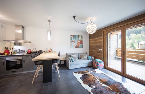 Morzine Apartment | CAPELLA - Morzine 2 bedroom Alpine Chalet Apartment