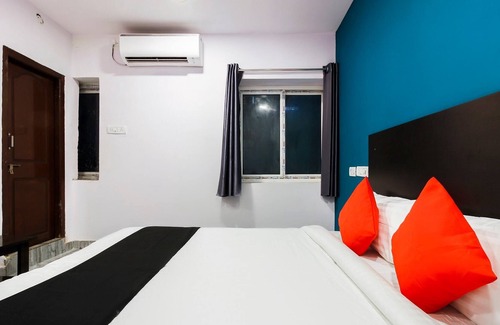 LB Nagar Hotel | Capital O 65104 Che Sigma Hotel
