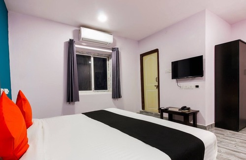 LB Nagar Hotel | Capital O 65104 Che Sigma Hotel