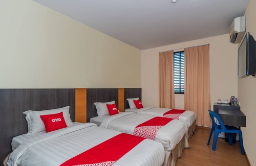 Victoria Hotel | Capital O 89538 Ocean Hotel