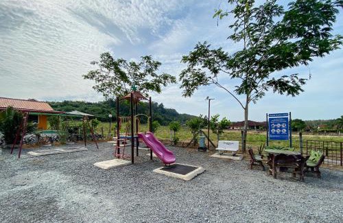 Kampung Tok Kassim Hotel | Capital O 90168 Serambi Pelangi Chalet