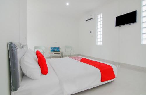 Bangka Hotel | Capital O 90342 Kemang Garden