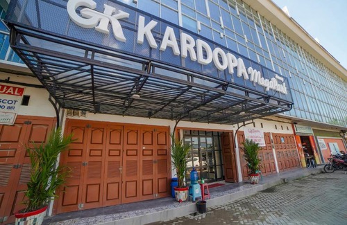 Medan Hotel | Capital O 90447 Kardopa Hotel Megapark
