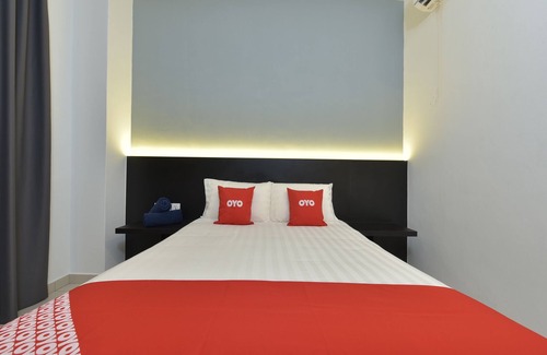 Tebrau Hotel | Capital O 90609 Gc Hotel