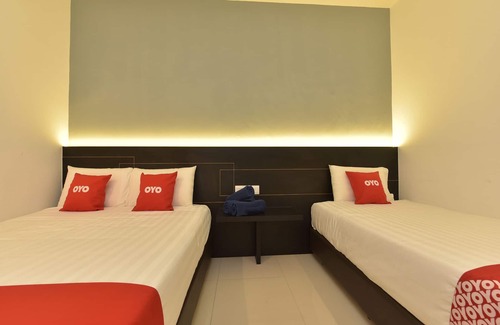 Tebrau Hotel | Capital O 90609 Gc Hotel