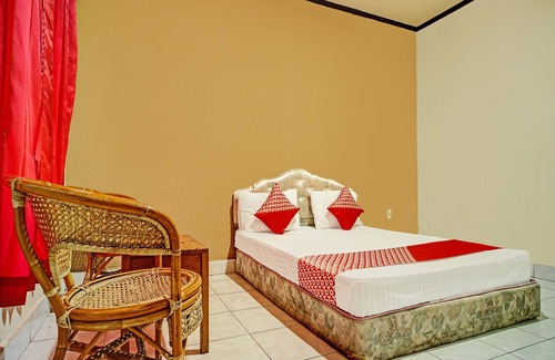 Kota Sidikalang Hotel | Capital O 92214 Beristera Hotel