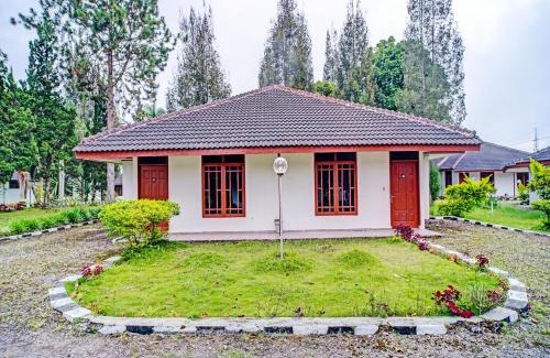 Kota Sidikalang Hotel | Capital O 92214 Beristera Hotel