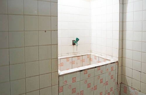 Muara Enim Hotel | Capital O 92958 Hotel Raflessia Syariah