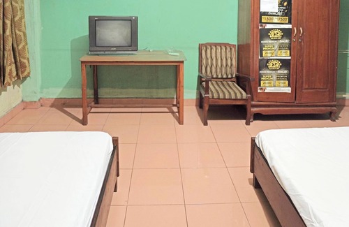 Muara Enim Hotel | Capital O 92958 Hotel Raflessia Syariah