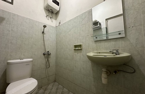 Padang Hotel | Capital O 93291 Bintang Hotel