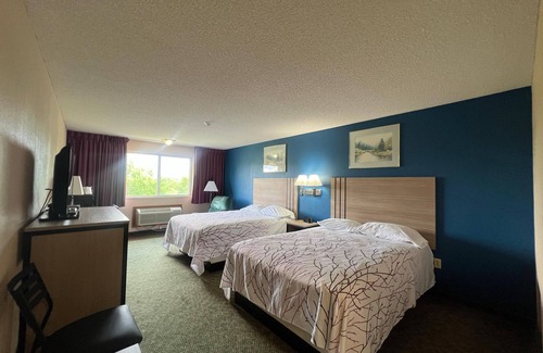 Marysville Hotel | Capital O Marysville Surf Motel Kansas