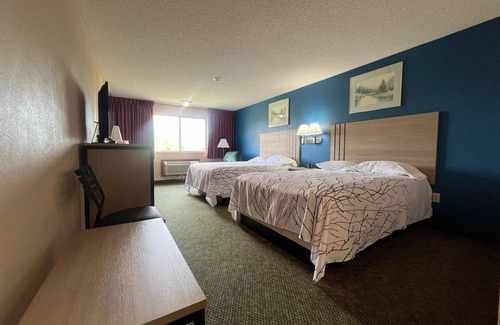 Marysville Hotel | Capital O Marysville Surf Motel Kansas