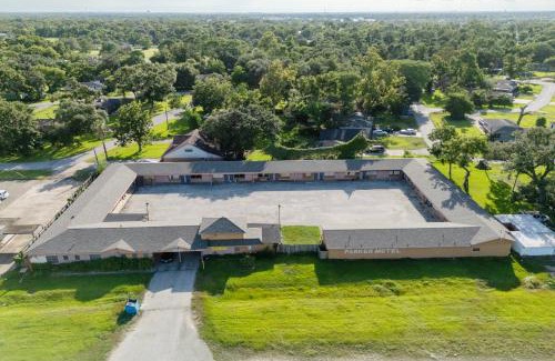 Clute Hotel | Capital O Parker Motel Clute Jackson Tx 332