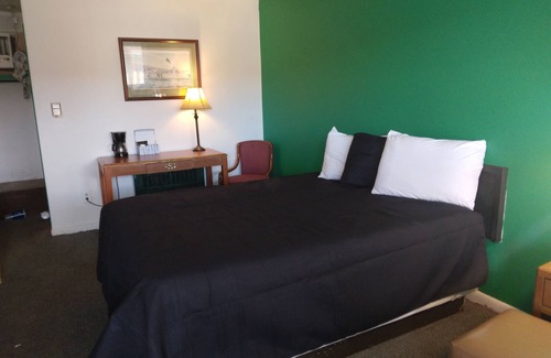 Scottsbluff Hotel | Capri Motel