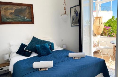 Marina Piccola House | Capri Suite on the beach