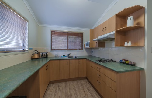 The Caves RV Rental | Capricorn Caves - Caravan Park