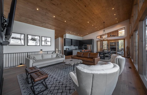 Ridges Over the Lake Cabin | Capstone - Aska Adventure Area