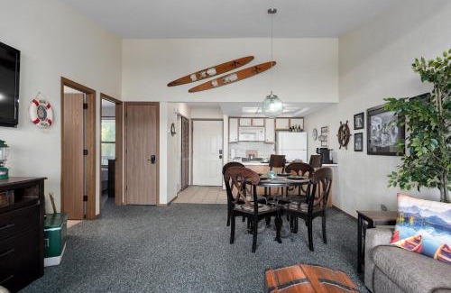 Kimberling City Apartment | Captain's Quarters at Kimberling Crossing