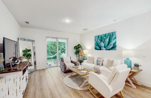 Sebastian Highlands House | Captain's Quarter